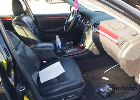 2004 Lexus Es 330 z USA, uszkodzony, nr VIN JTHBA30G640023551